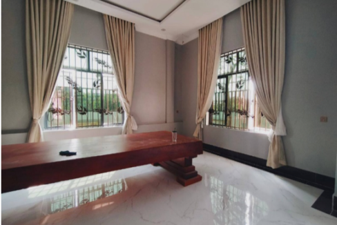 Grand Phnom Penh Villa